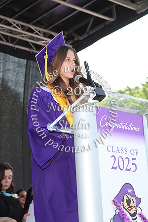 TOT_grad_candids_045