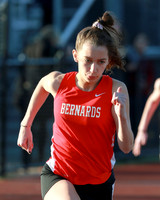 TRACK GIRLS