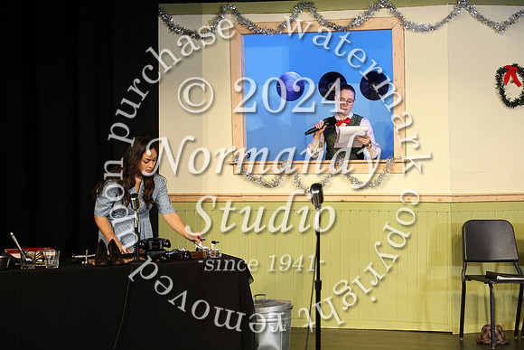 DHS_fall_play_029
