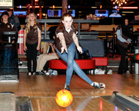 BOWLING GIRLS