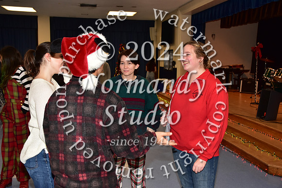 WHS_folio_02