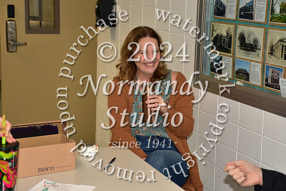 WHS_folio_01