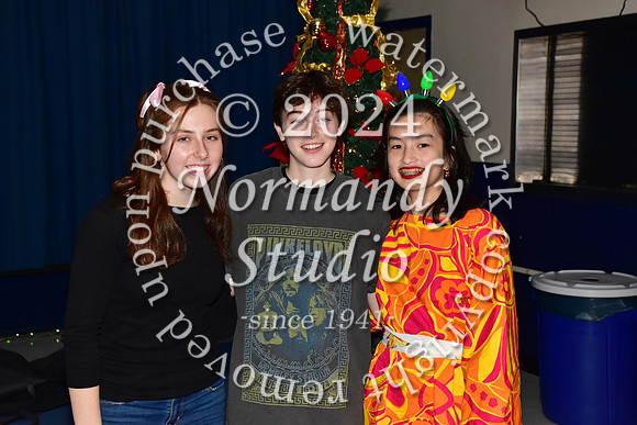 WHS_folio_12