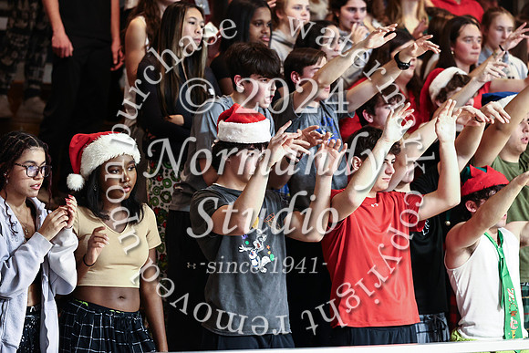 UCH_fans_24