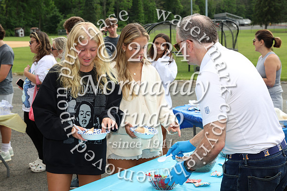 WTG_sr_ice_cream_social_19