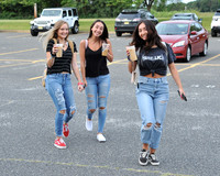 STUDENT LIFE CANDIDS SENIOR ARRIVAL 9-5-19 TD