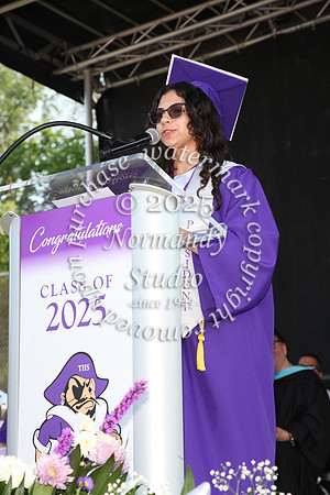 TOT_grad_candids_034