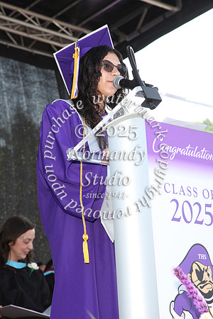 TOT_grad_candids_032