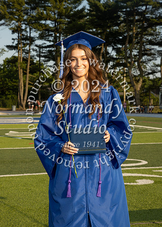SPF_holding_diplomas_015