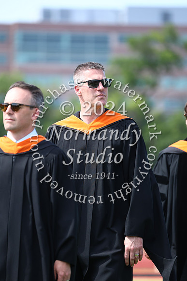 SVL_grad_candids_303