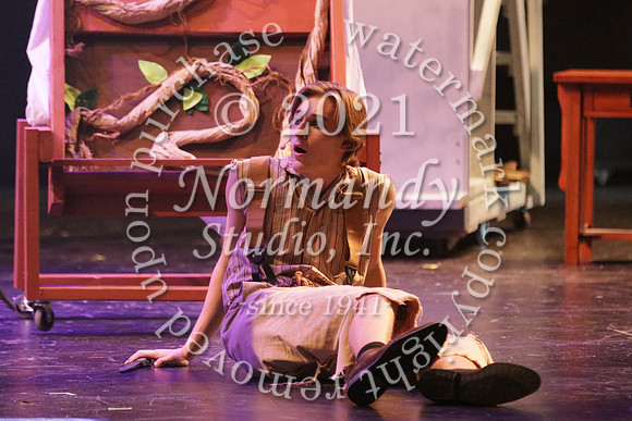 WMC_18_fall play