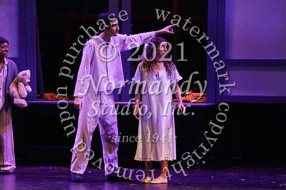 WMC_31_fall play