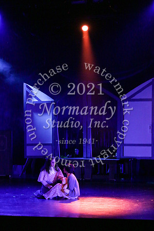 WMC_46_fall play