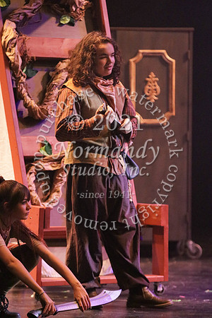 WMC_13_fall play