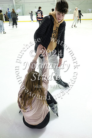 WTG_ice_skate_050