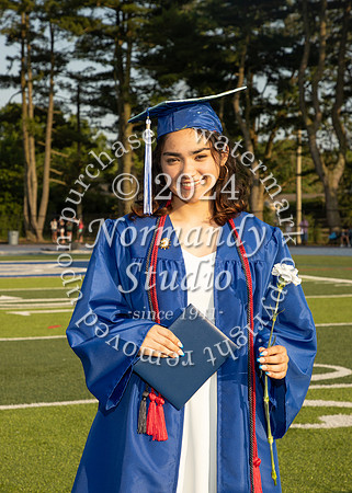 SPF_holding_diplomas_005