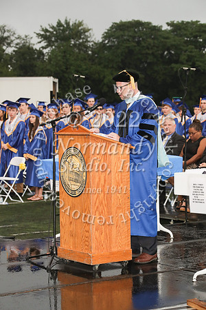 CHS_grad_candids_058