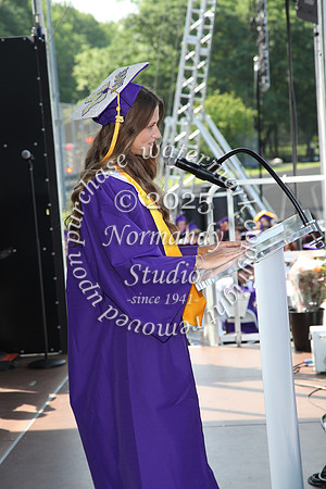 TOT_grad_candids_035
