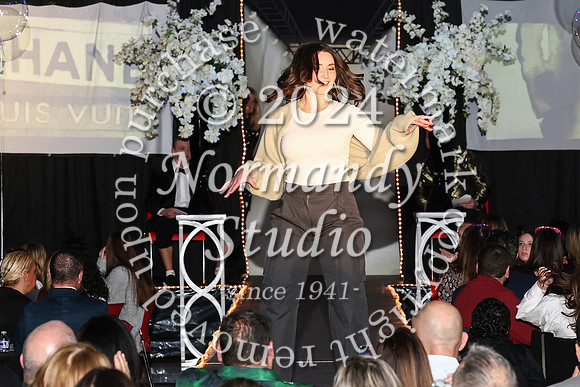 BER_fashion show_26