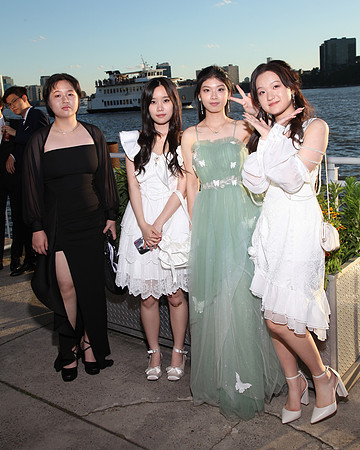 TOT_pier_candids_800
