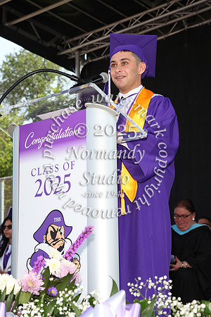 TOT_grad_candids_041