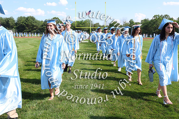 FTH_grad_candids_015