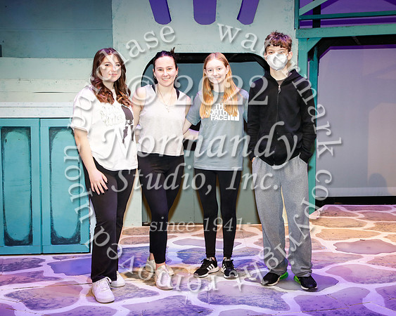 WHS_04_mama mia cast & crew