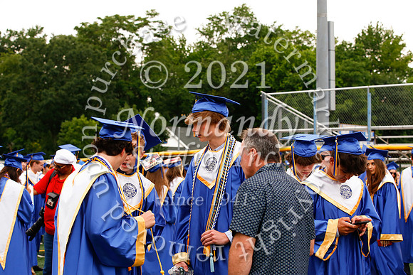 CHS_024_grad_candids