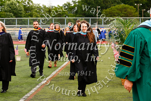 CHS_037_grad_candids