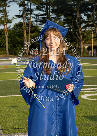 SPF_holding_diplomas_051