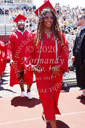 LIB_040_grad_candids