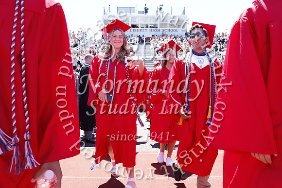 LIB_015_grad_candids