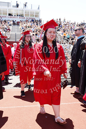 LIB_031_grad_candids