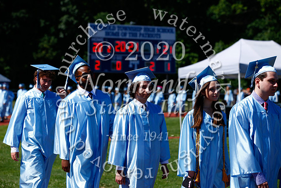 FTH_025_grad_candids