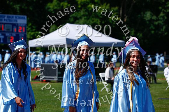 FTH_031_grad_candids