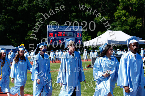 FTH_019_grad_candids