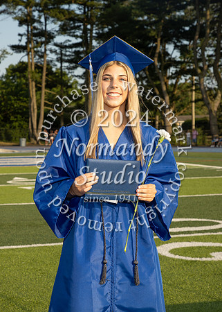 SPF_holding_diplomas_039