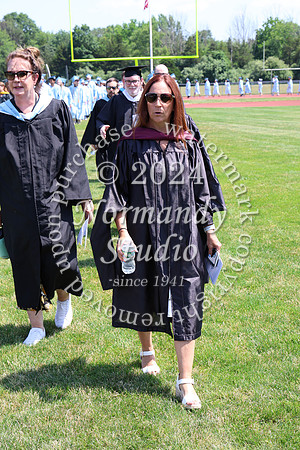FTH_grad_candids_008