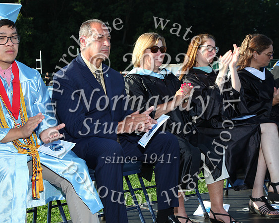 FTH_grad_candids_022