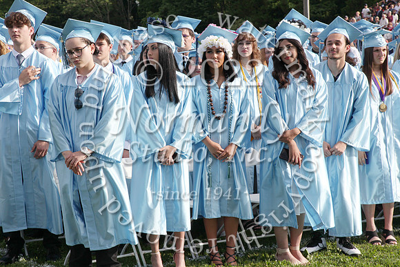 FTH_grad_candids_015
