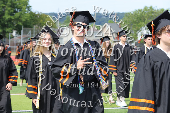 SVL_grad_candids_051