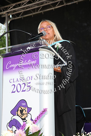TOT_grad_candids_052