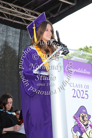 TOT_grad_candids_046