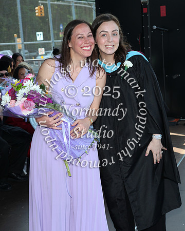 TOT_grad_candids_031