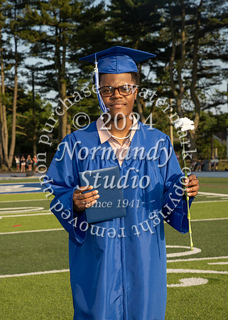 SPF_holding_diplomas_052