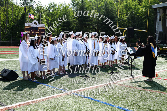 WTG_grad-candids_23