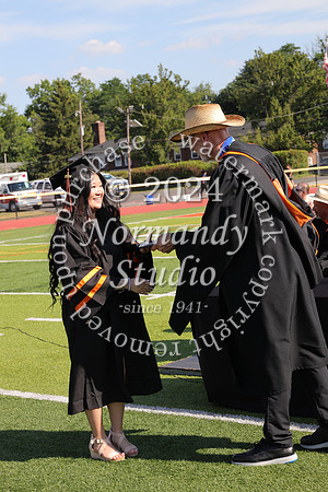 SVL_diplomas_left_329