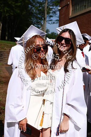 WTG_grad-candids_09
