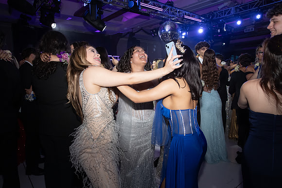 TOT_prom-dance_04