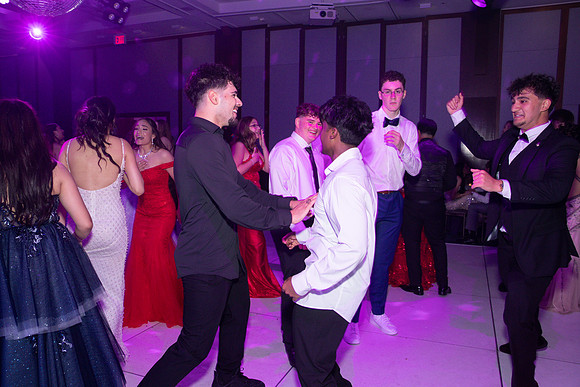 TOT_prom-dance_49